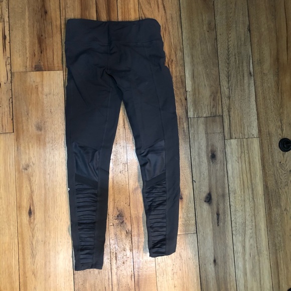 Alo high-waist motovleggings - Picture 3 of 4